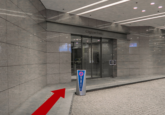 オフィス専用のB1ロビー